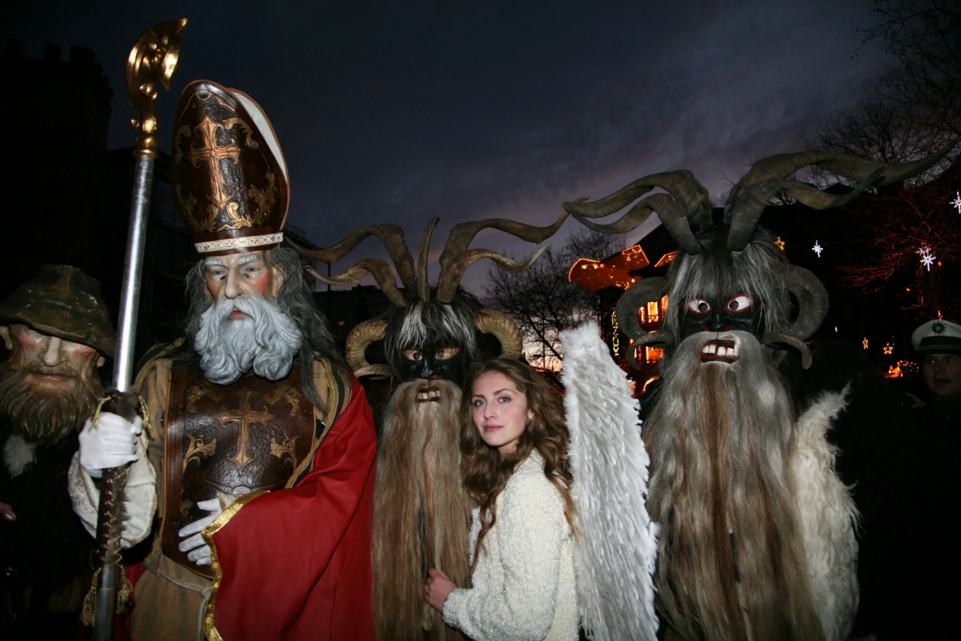 krampus co to jest św mikołaj niegrzeczne dzieci rogaty diabeł legenda historia skąd