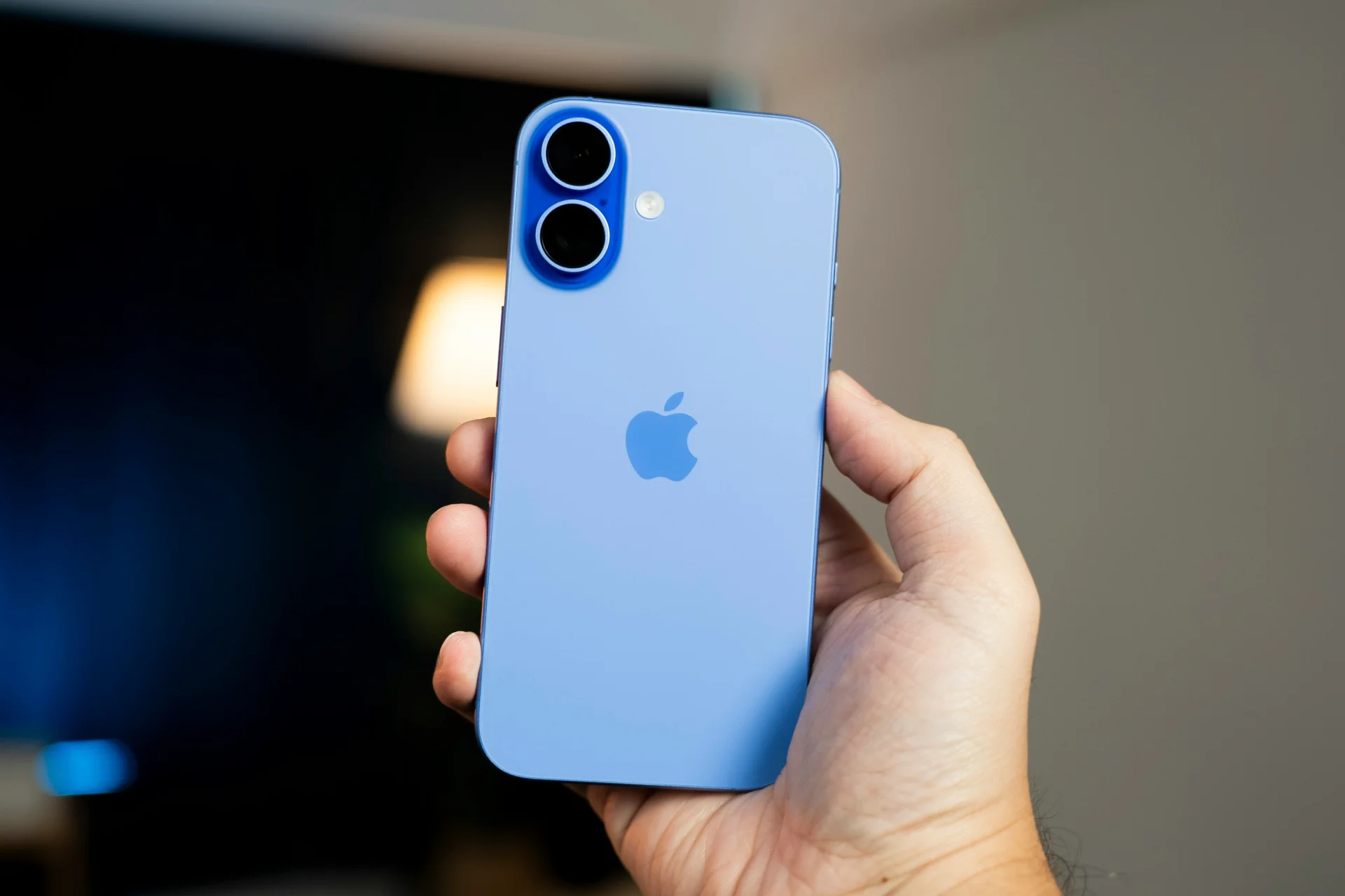 Premiera nowego iPhone'a od Apple. Wersja 17 będzie mieć 4 warianty Nowy iPhone 17. Co wiemy o specyfikacji i cenie na premierę 9 września?