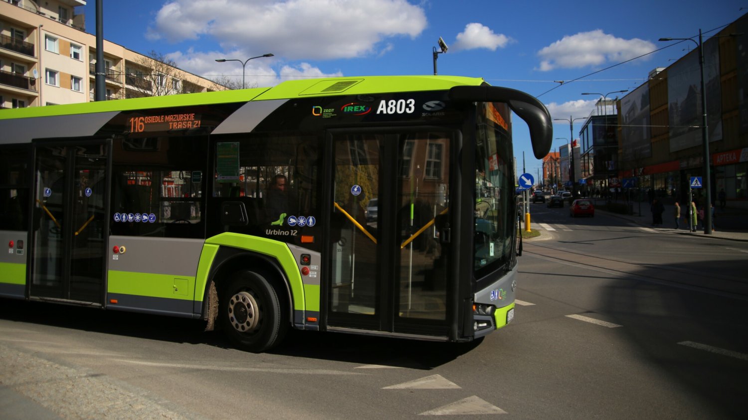Olsztyn. Kierowca autobusu wyrzucił 5-latka z tatą.