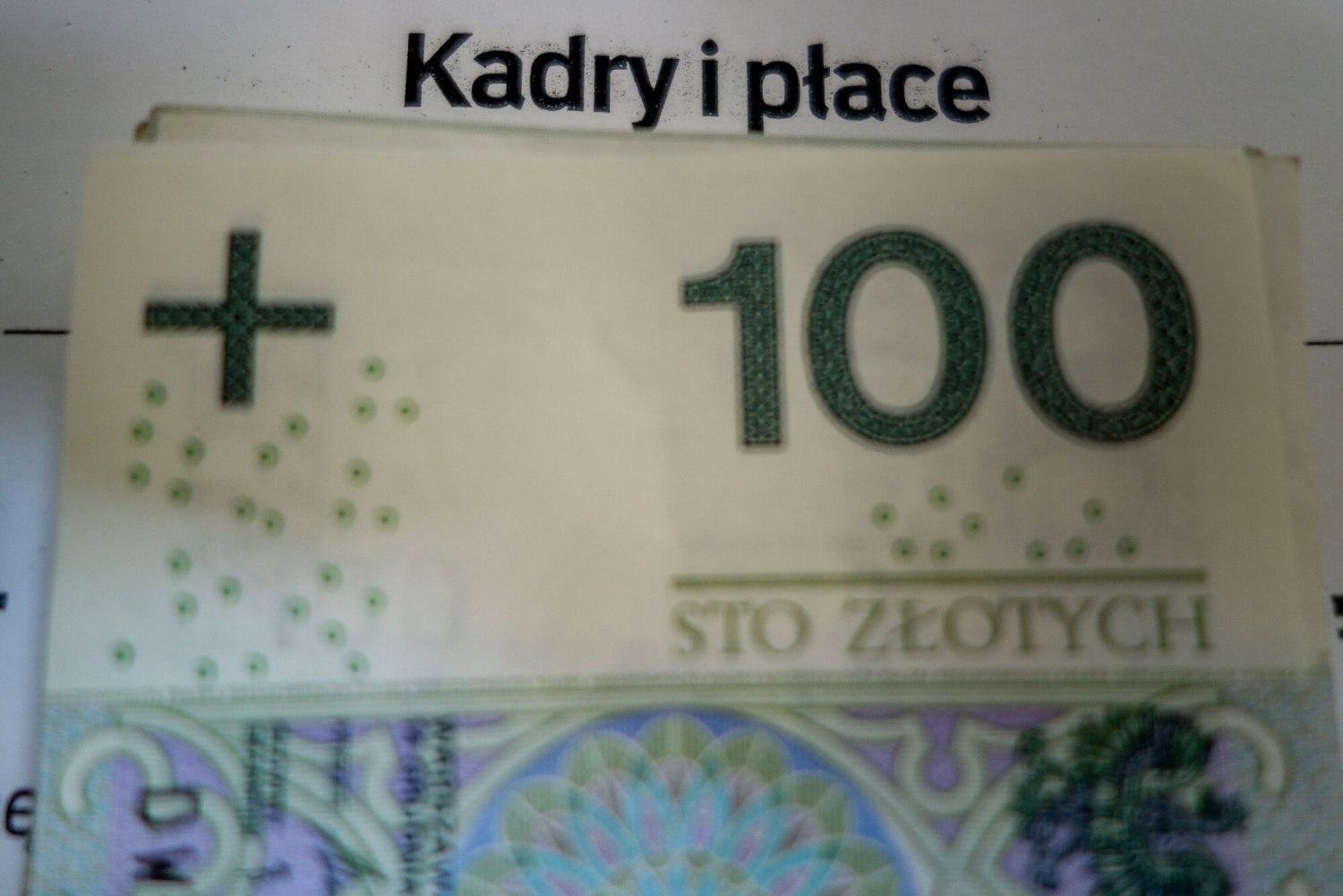 Kto może dostać nagrodę jubileuszową? I ile wynosi?
