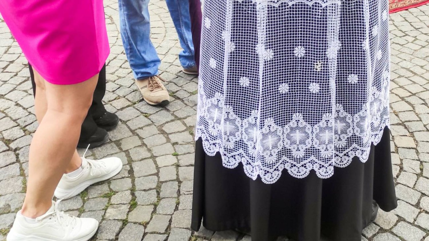 Żona powiedziała księdzu, że mąż ją bije. Dostała radę zgodną z religią