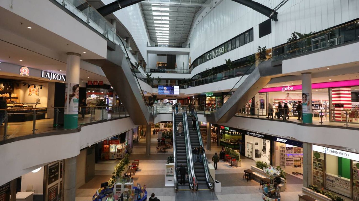 Uniqlo otwiera pierwszy sklep w Polsce. Nazywany "japońską Zarą"