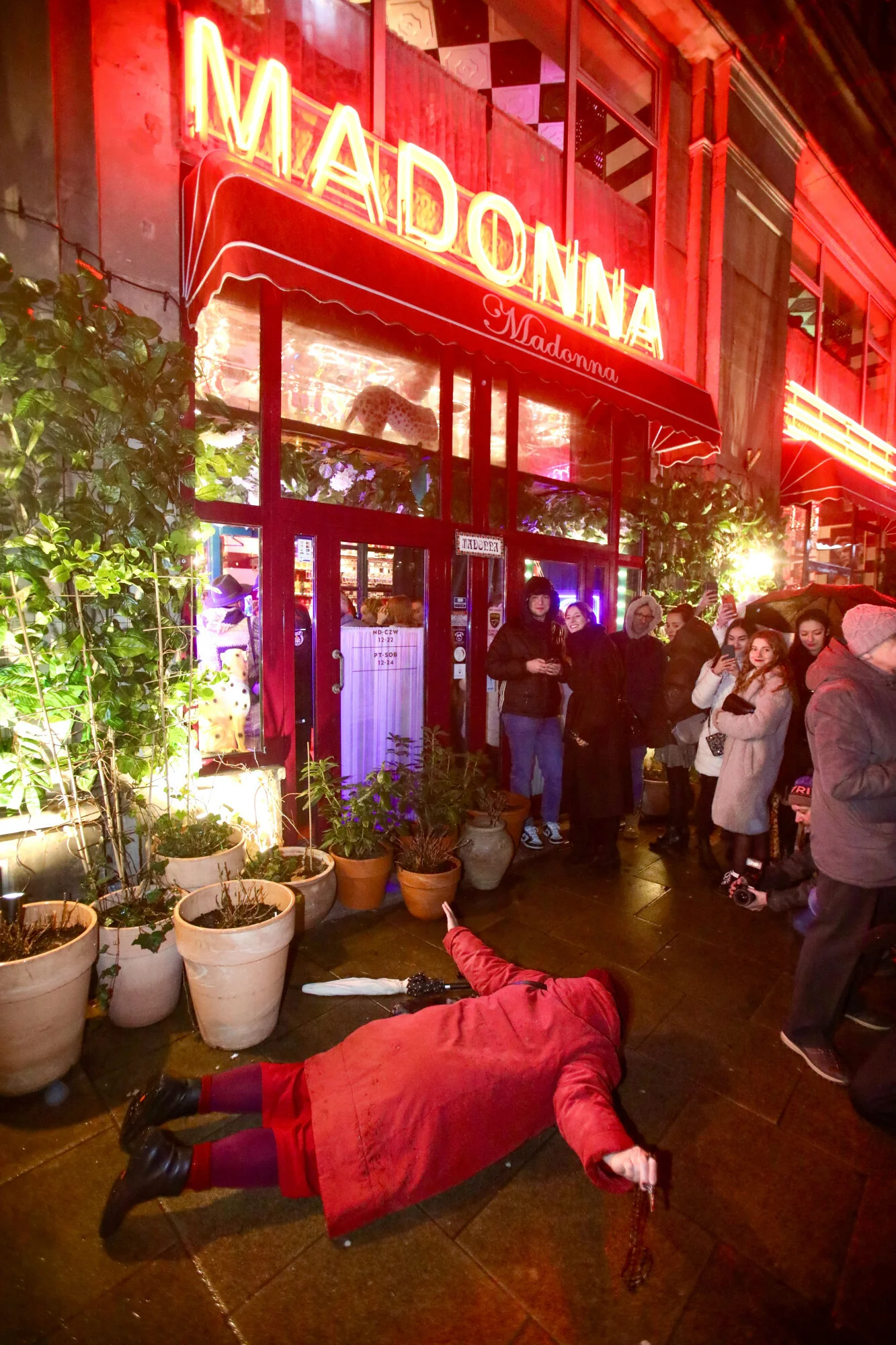 madonna warszawa protest katolicy zdjęcia filmy restauracja gdzie jest madonna warszawa protest katolicy zdjęcia filmy restauracja gdzie jest