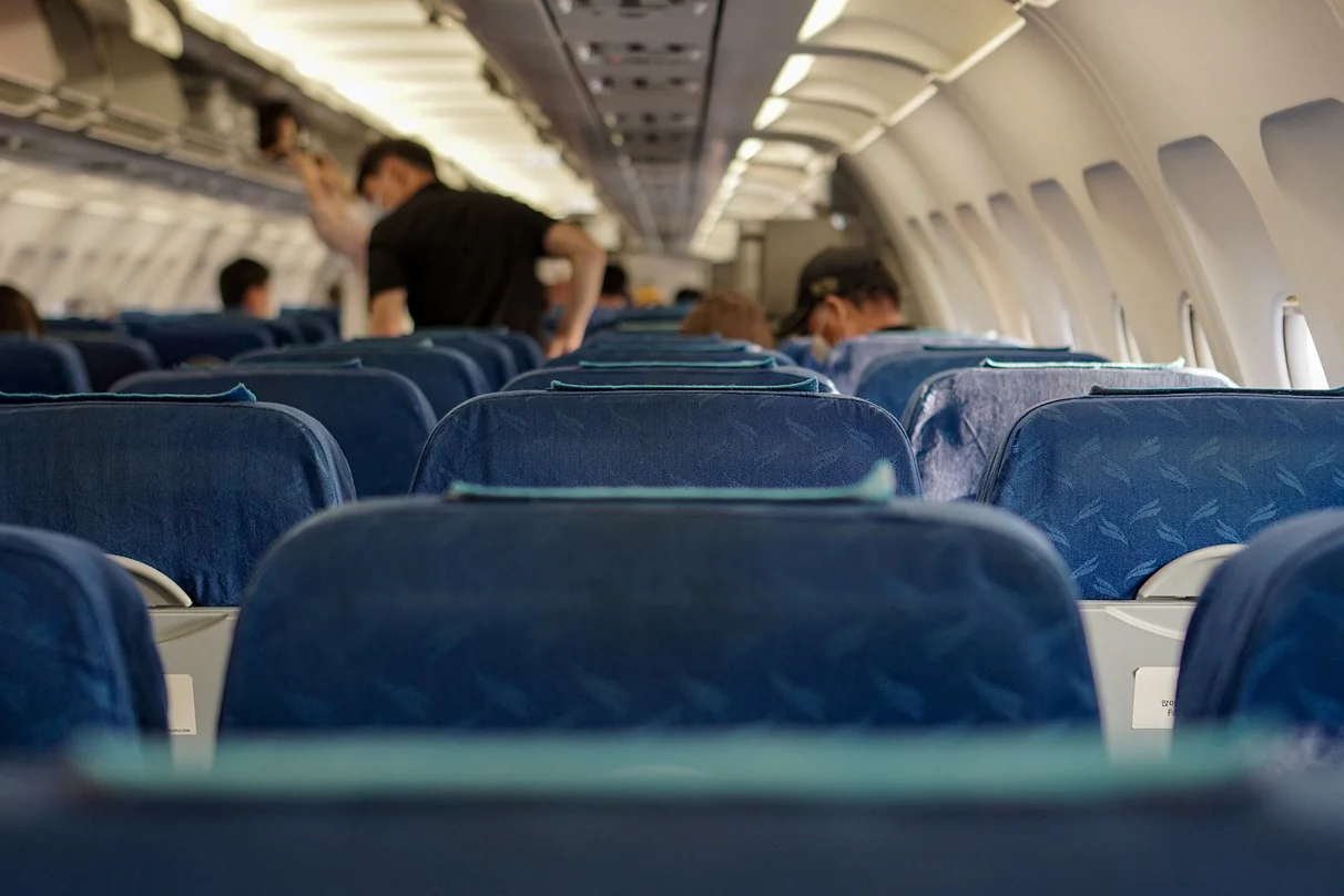 samolot losowy wybór miejsca dopłata za konkretne miejsce jak uniknąć środkowego fotela ryanair