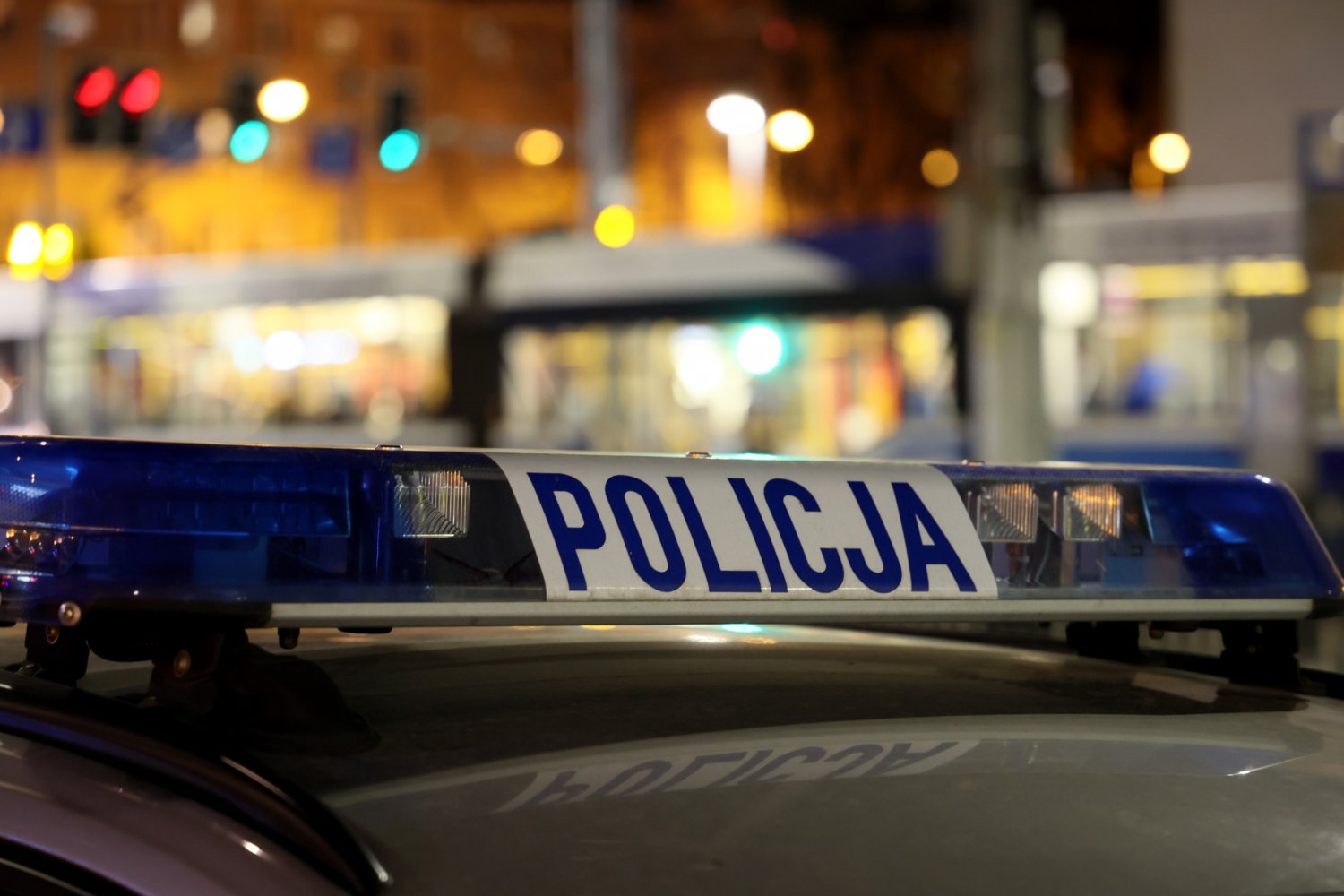 Próbował po kłótni rozjechać znajomych.