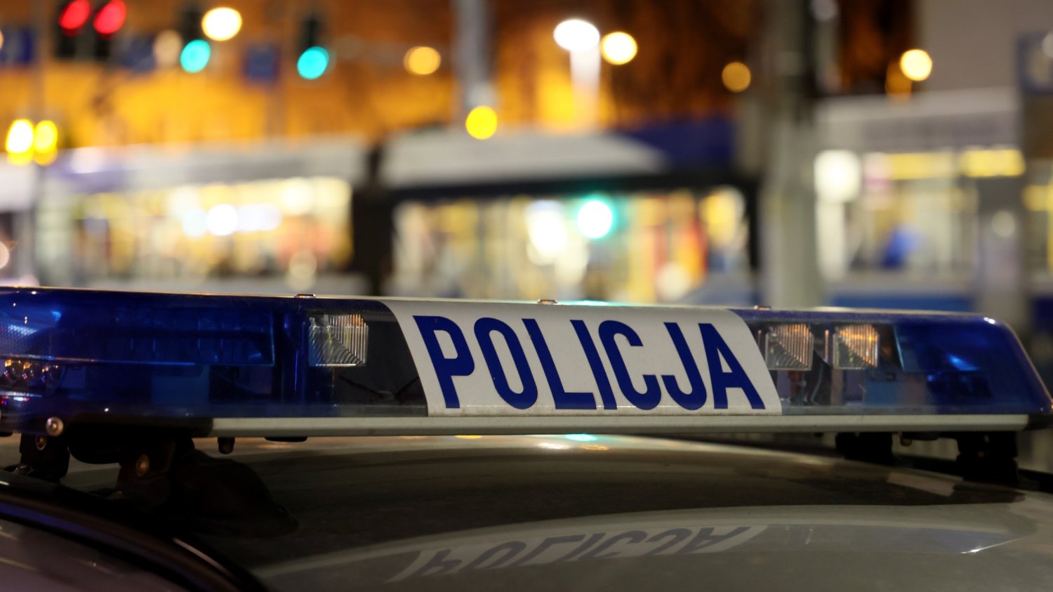 Próbował po kłótni rozjechać znajomych.