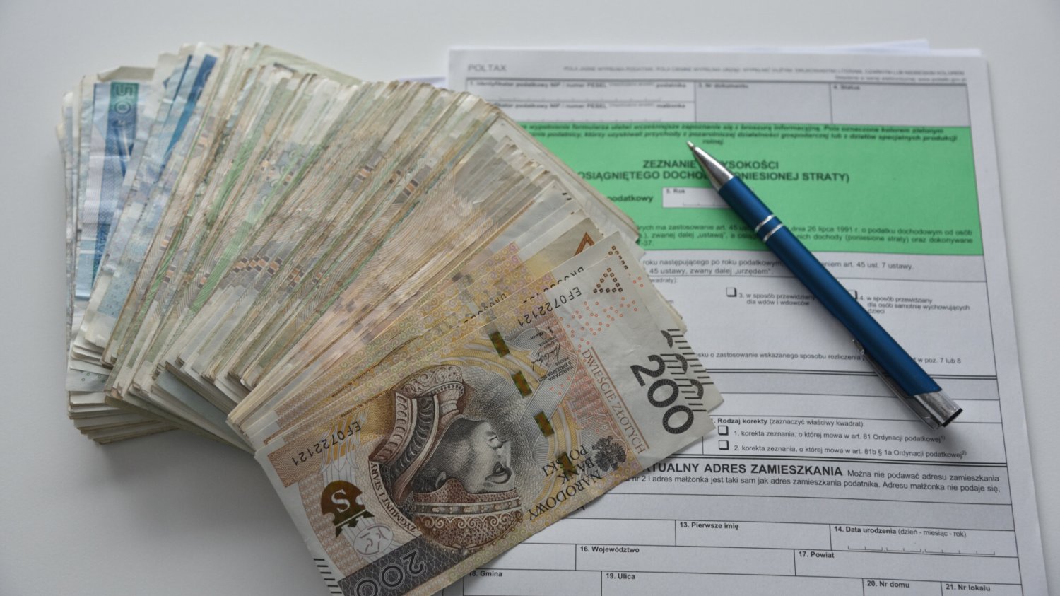 Jeśli nie zgłosimy podatku od darowizny, urząd skarbowy może nas za to ukarać.