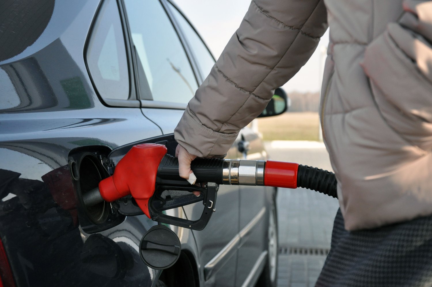 UE wprowadza nową benzynę E10.