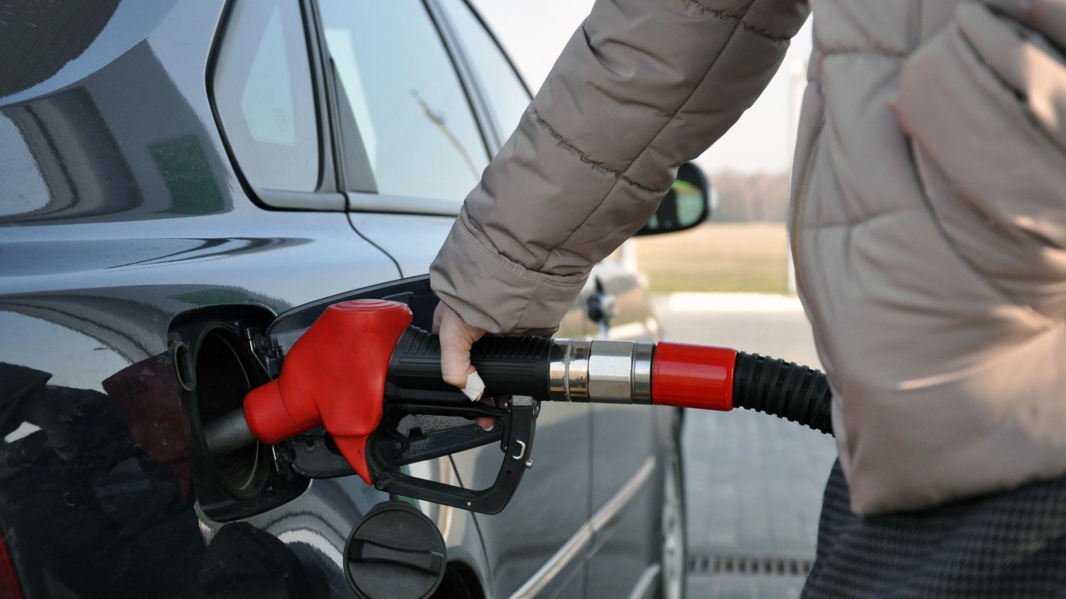 UE wprowadza nową benzynę E10.