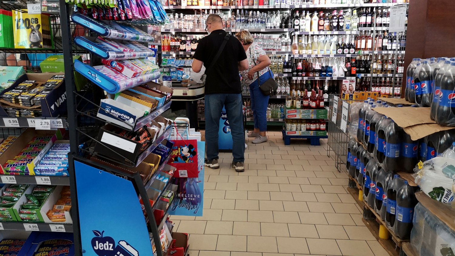 Dino ma już 2500 sklepów w Polsce. To sieć najbogatszego Polaka.