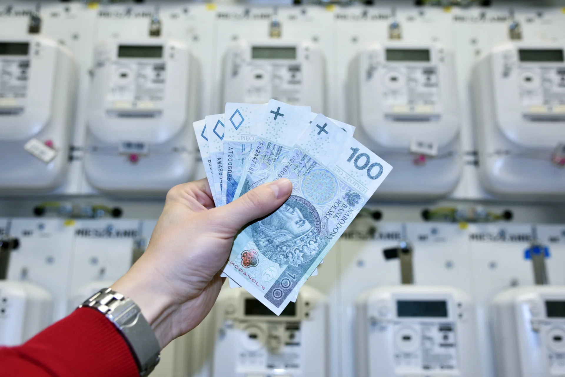 Nowy dodatek do energii elektrycznej rachunki prąd pieniądze pfron