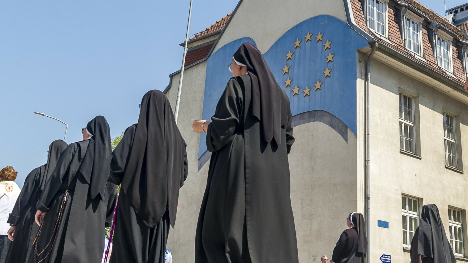 zakonnice emerytury ile księża świadczenia emerytalne pieniądze
