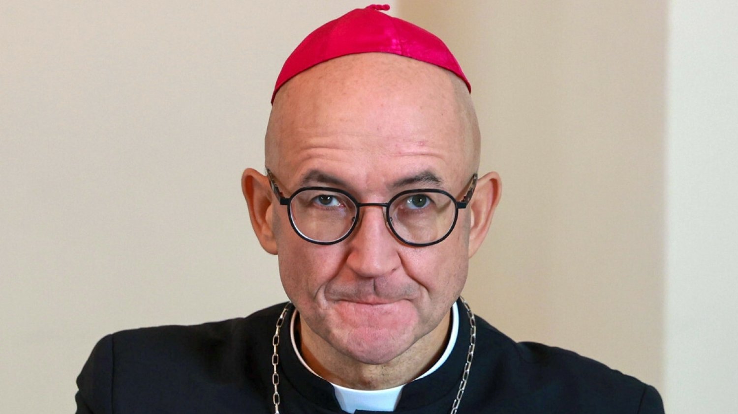 Arcybiskup Galbas zwrócił się do rodziny mężczyzny, który zmarł w mieszkaniu księdza.