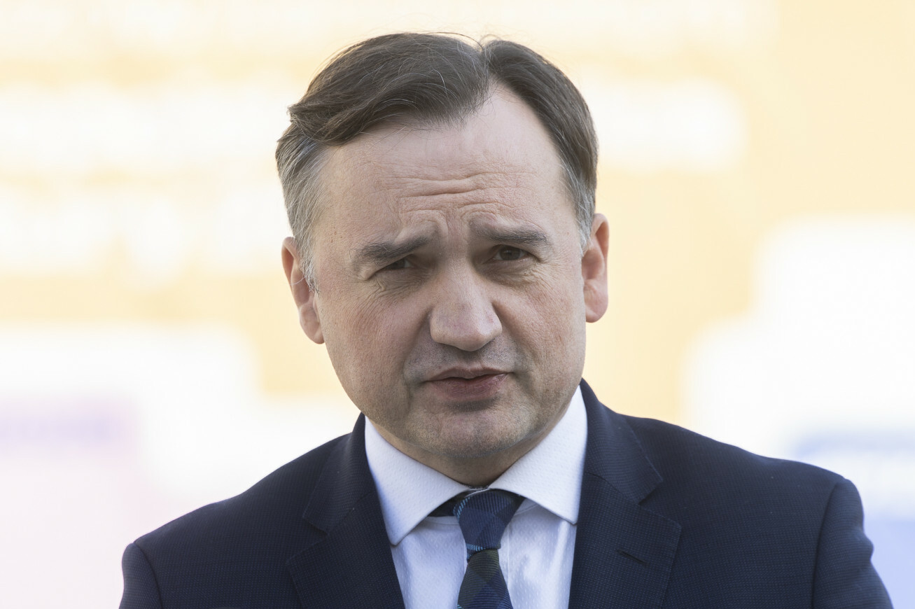 Zbigniew Ziobro rozpoczął drugą turę chemioterapii, podał "Super Express".
