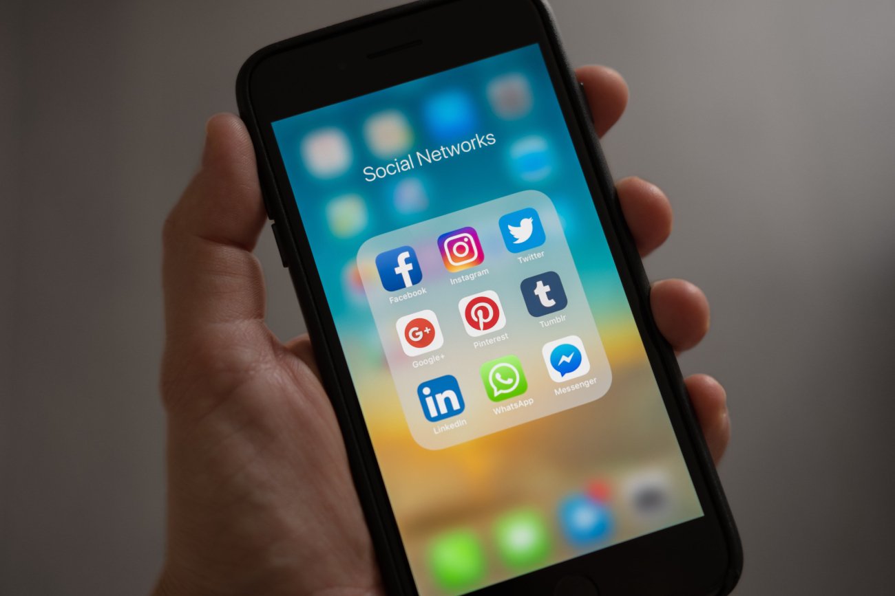 Raport ws. social mediów. Prawie połowa zrezygnuje, jeżeli staną się płatne