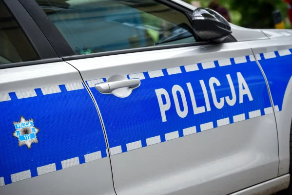 29-letni Czech oblał policjantów benzyną i podpalił.