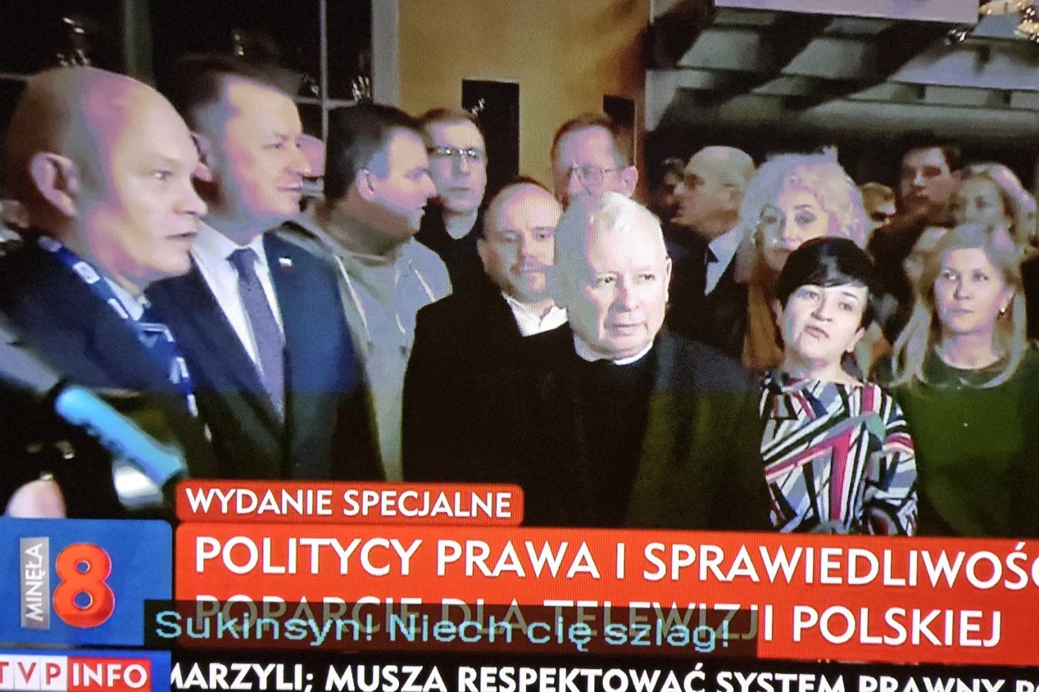 Wpadka TVP Info przy okazji protestu polityków PiS w obronie stacji.