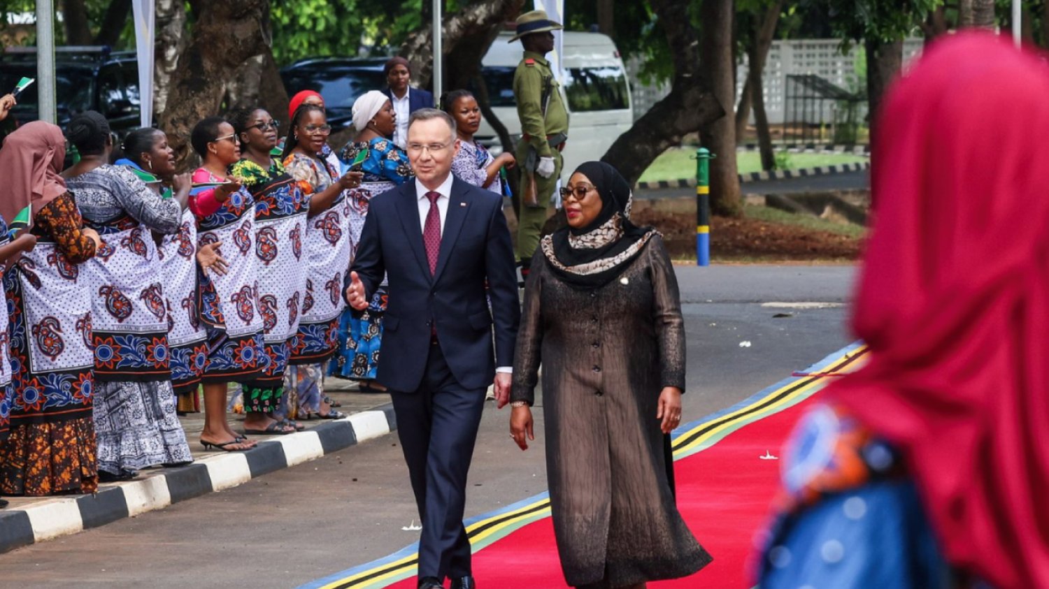 Andrzej Duda w Tanzanii. O co chodzi z 'Hakuna Matata'?