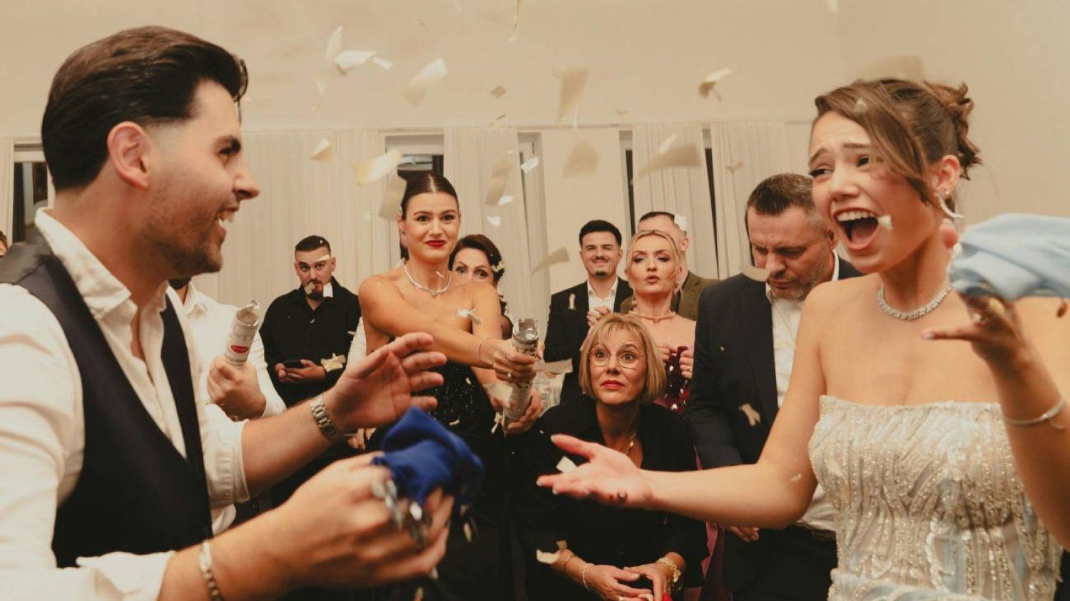 Wesele – osoba towarzysząca. Jak zachować się na weselu?