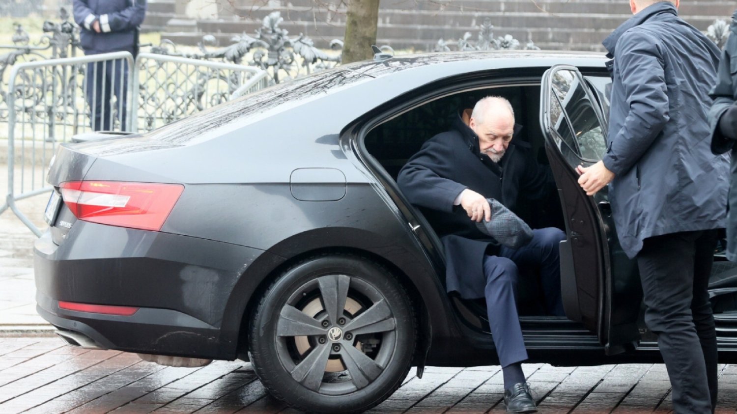 Diametralne zmiany w życiu Macierewicza. Stracił swoje przywileje