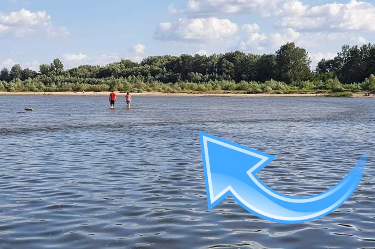 Na zdjęciu widzimy kant przykosy na rzece. Dlaczego powinniśmy się trzymać od niego z daleka?