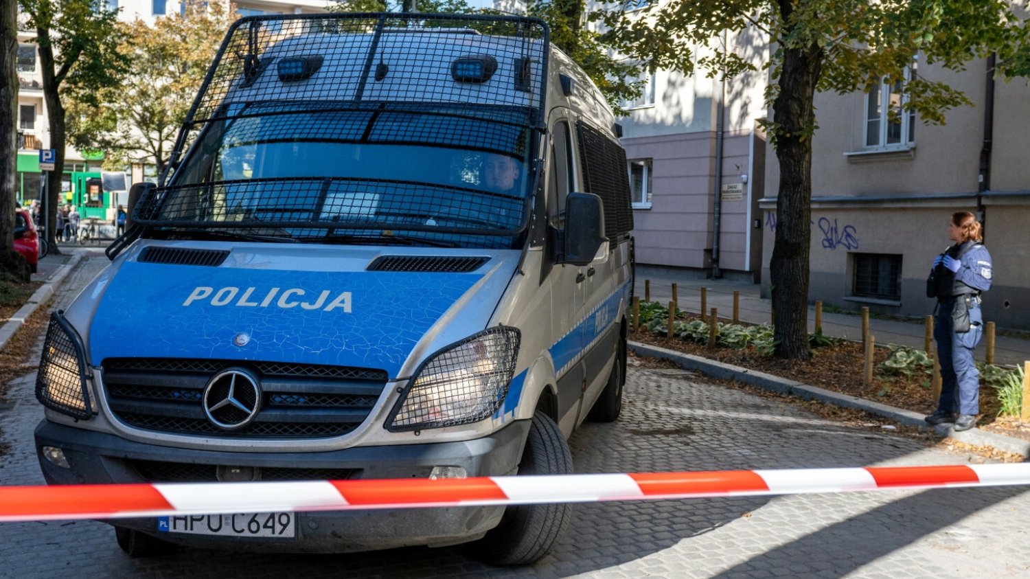 Ciało zastępcy naczelnika CBŚP znaleziono przed jego domem.