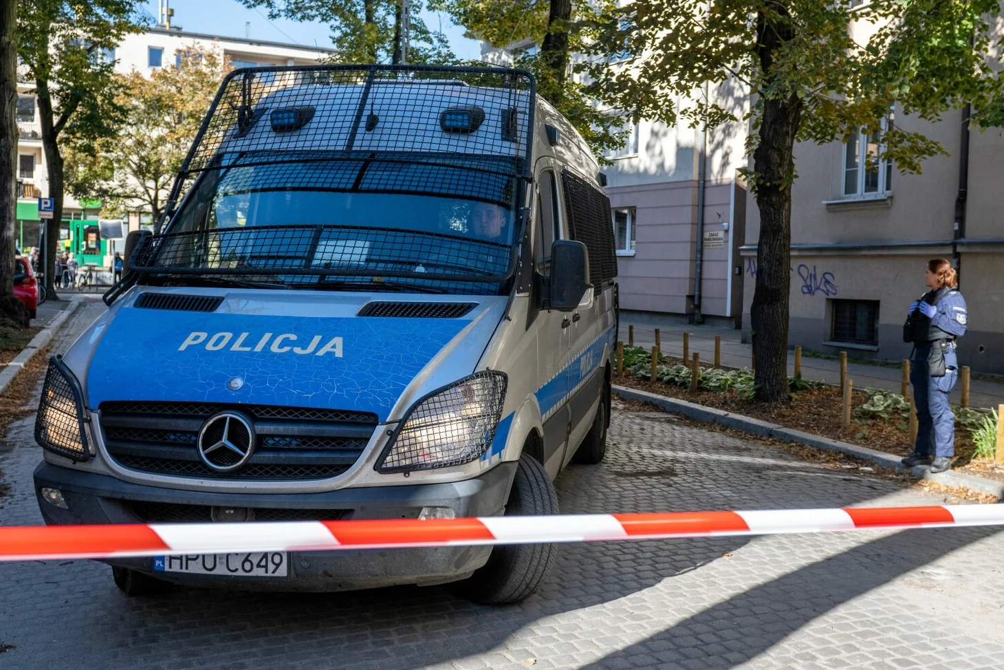 Ciało zastępcy naczelnika CBŚP znaleziono przed jego domem.