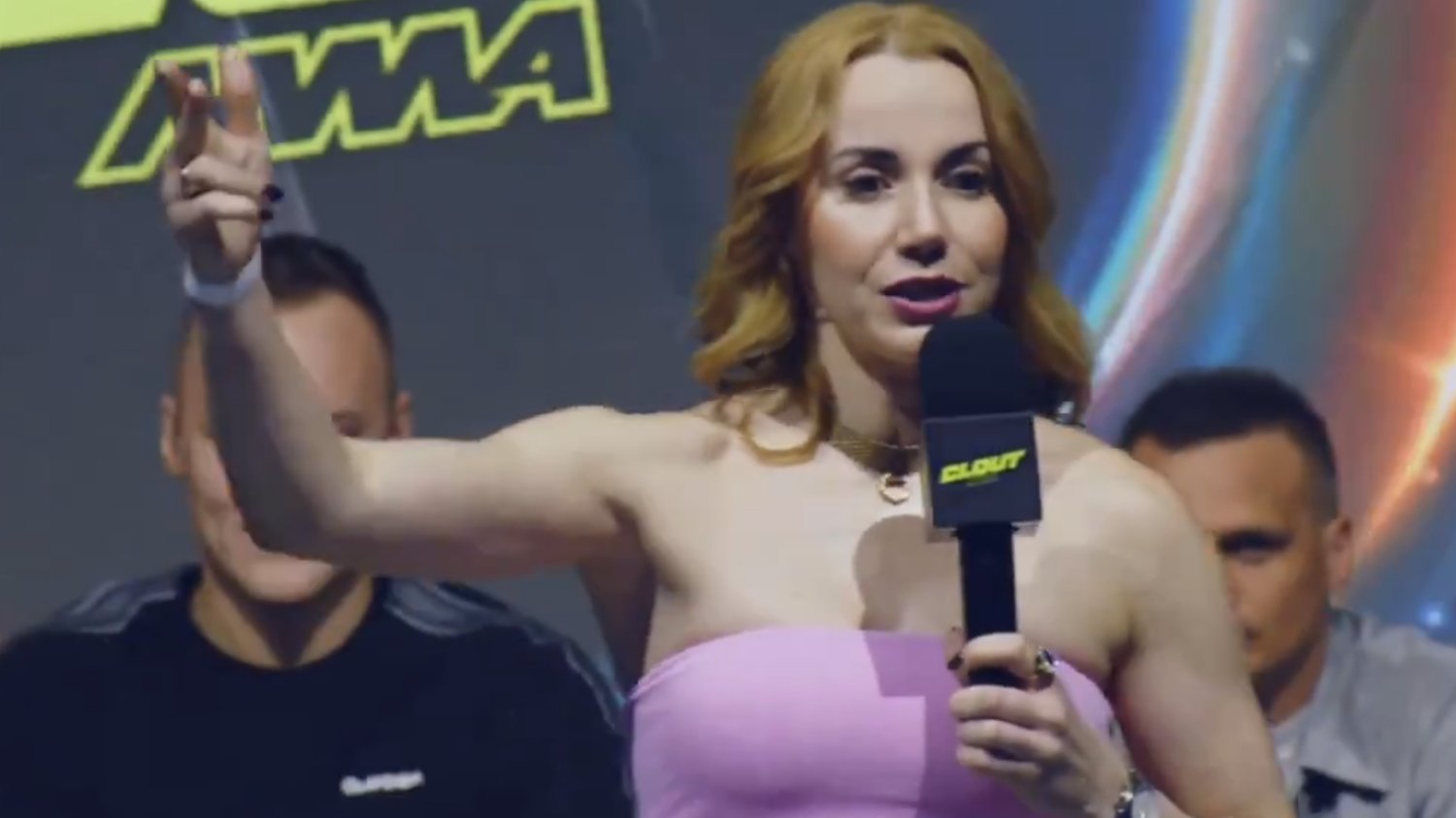 clout mma 4 marianna schreiber film wideo laluna żona posłą PiS kto nie wstanie ten z policji