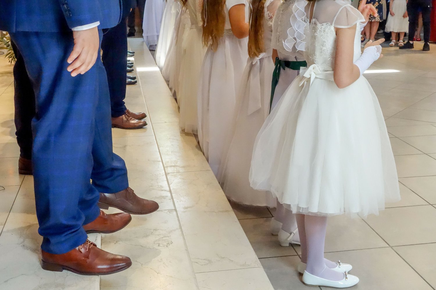 Nożownik wtargnął do kościoła w Czaplinku podczas nabożeństwa Pierwszej Komunii Świętej.