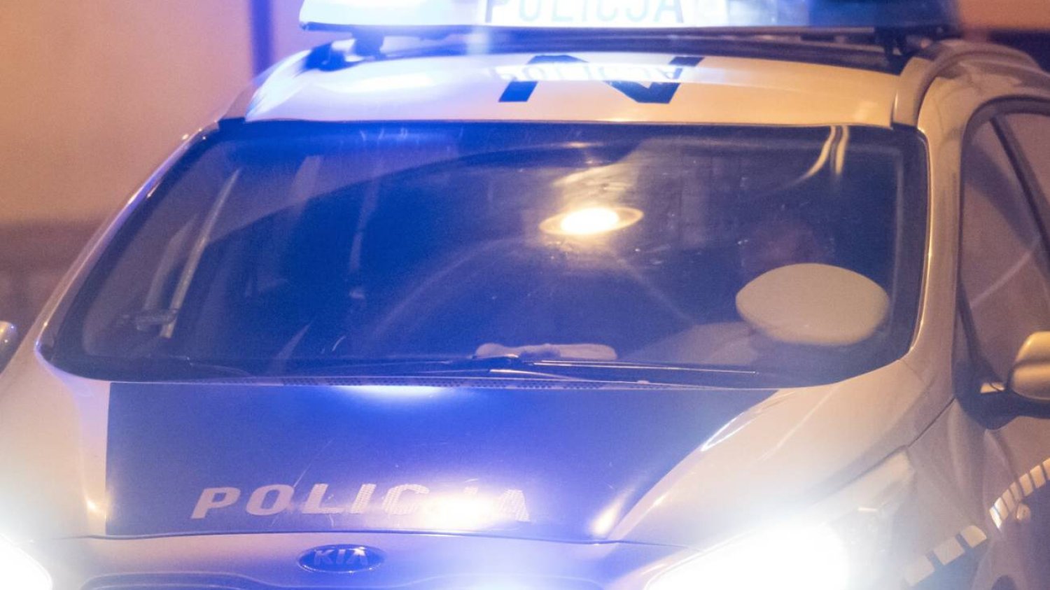 Mężczyzna zgłosił na policję działanie narkotyków. Aresztowano go