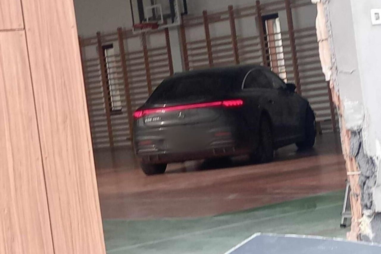 poznań pomyliła hamulec z gazem policja zdjęcie sala gimnastyczna szkoła