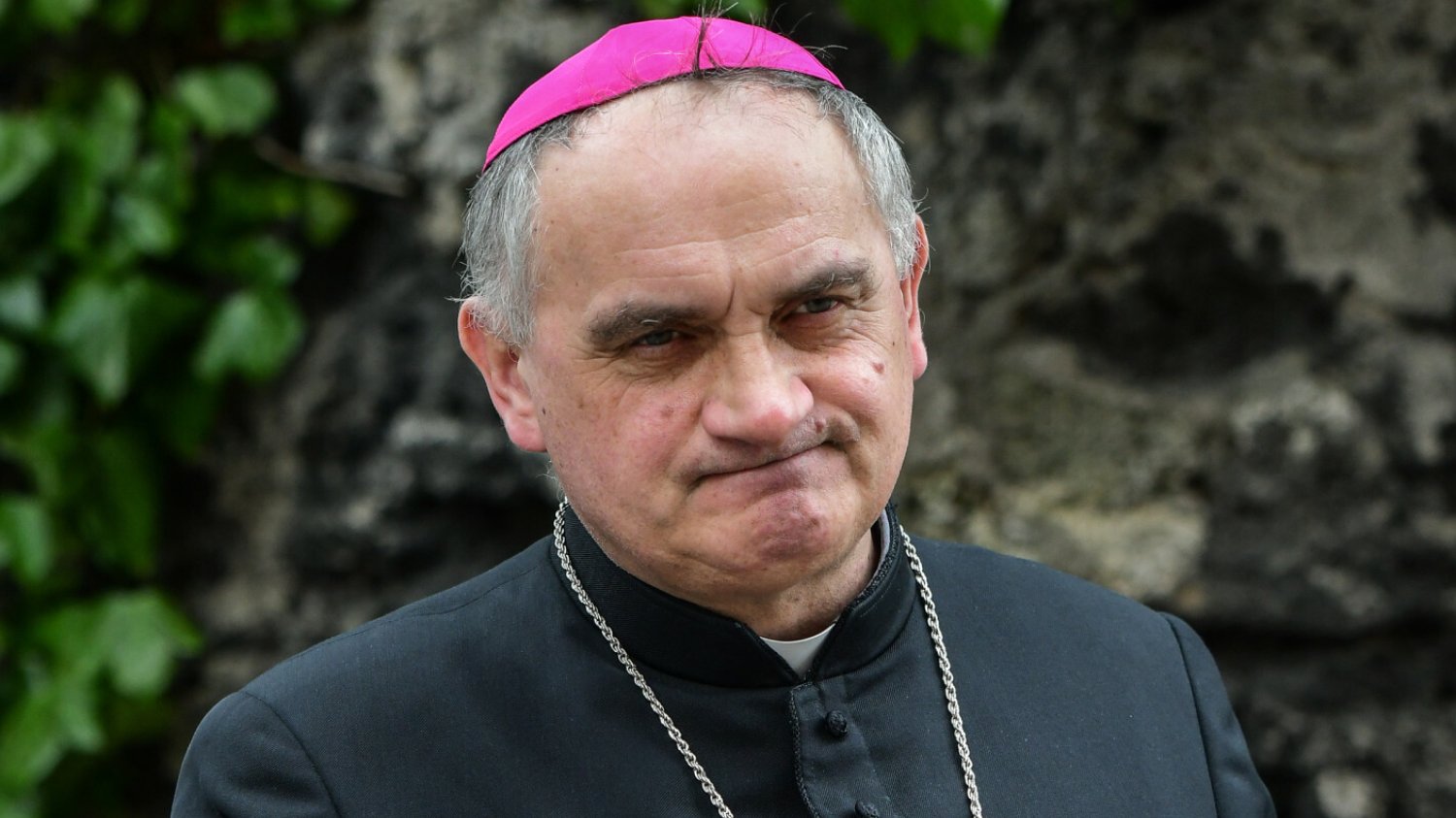 "Lalusie". Biskupowi nie podoba się styl życia współczesnych mężczyzn