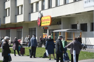 Biedronka ruszyła z nowymi promocjami. Produkty L'Oreal Elseve za darmo.