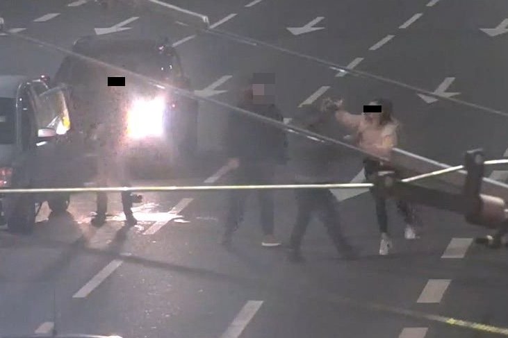 Lublin. Para zaatakowała strażnika na środku ulicy, bo zwrócił im uwagę