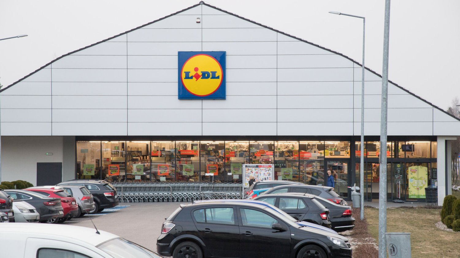 Lidl wycofuje ze swoich sklepów produkt, w którym wykryto niedozwolone ilości rakotwórczej substancji.