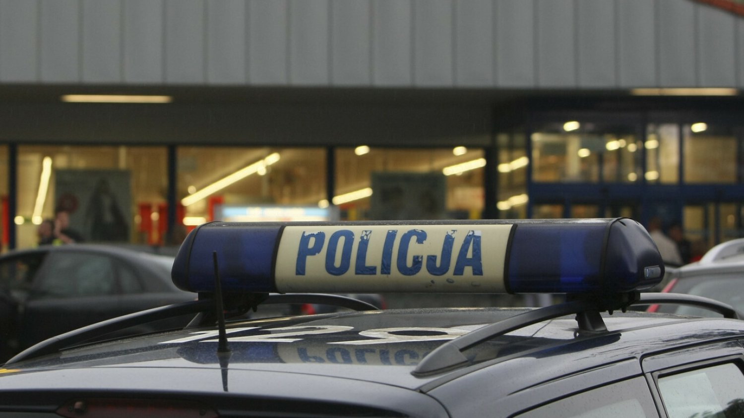 UOKiK i policja weszła do siedzib Dino i Biedronki. Powodem ma być podejrzewana zmowa gigantów.
