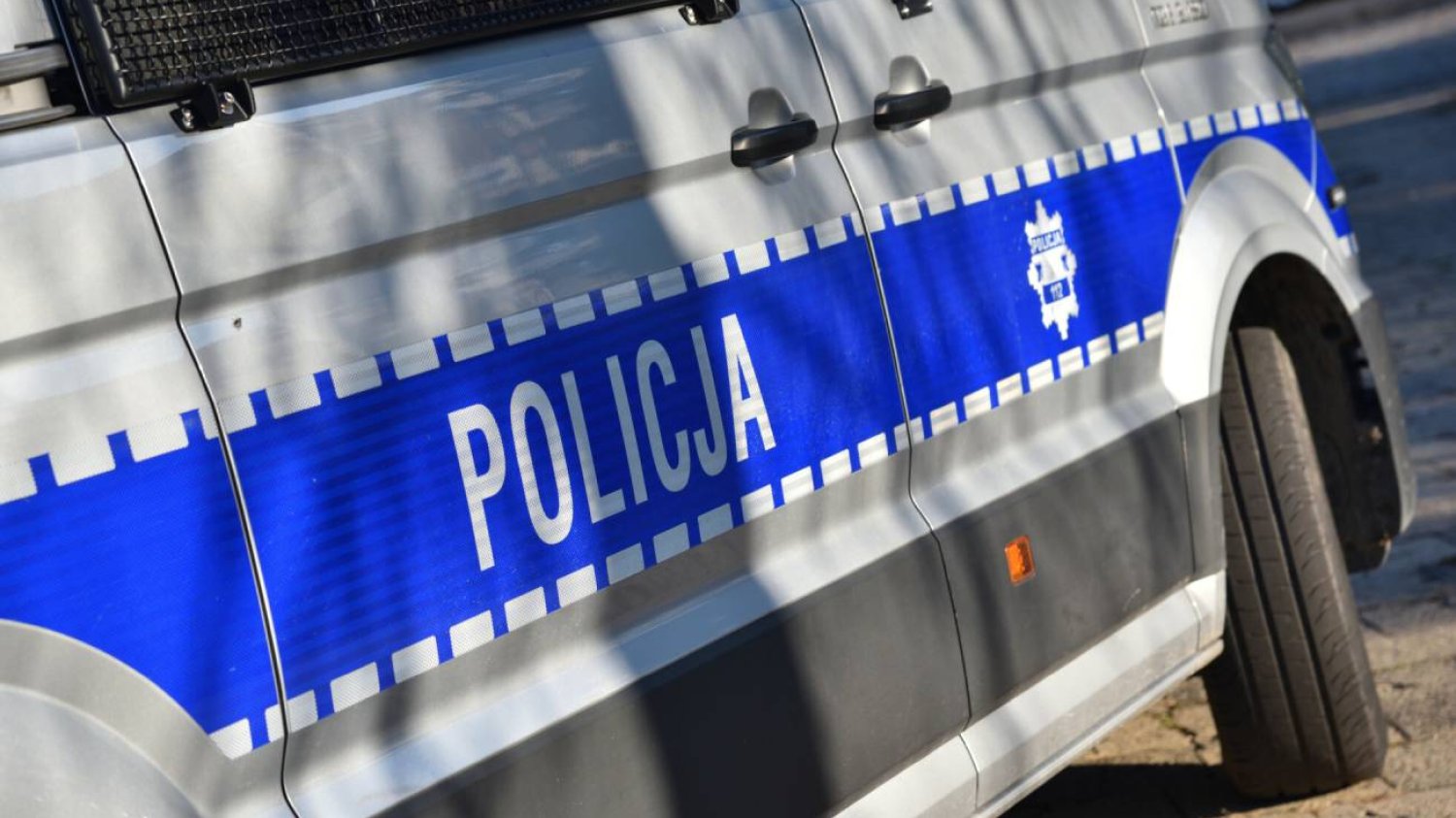 Kobieta z wózkiem uciekała przed kierowcą BMW. Policja mu nie odpuściła