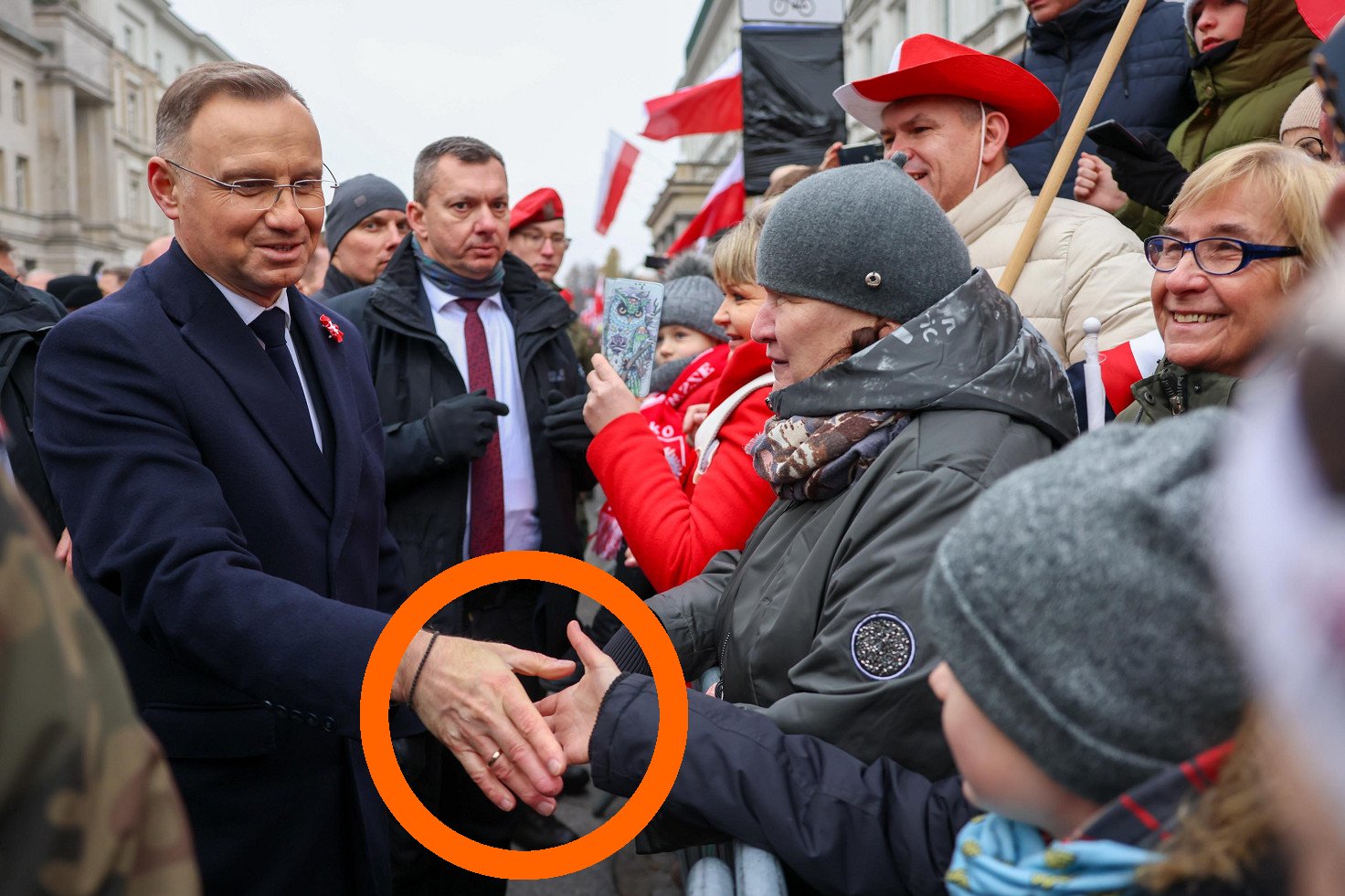 Andrzej Duda palec dłoń prezydent co się stało paznokieć wypadek kontuzja Andrzej Duda palec dłoń prezydent co się stało paznokieć wypadek kontuzja