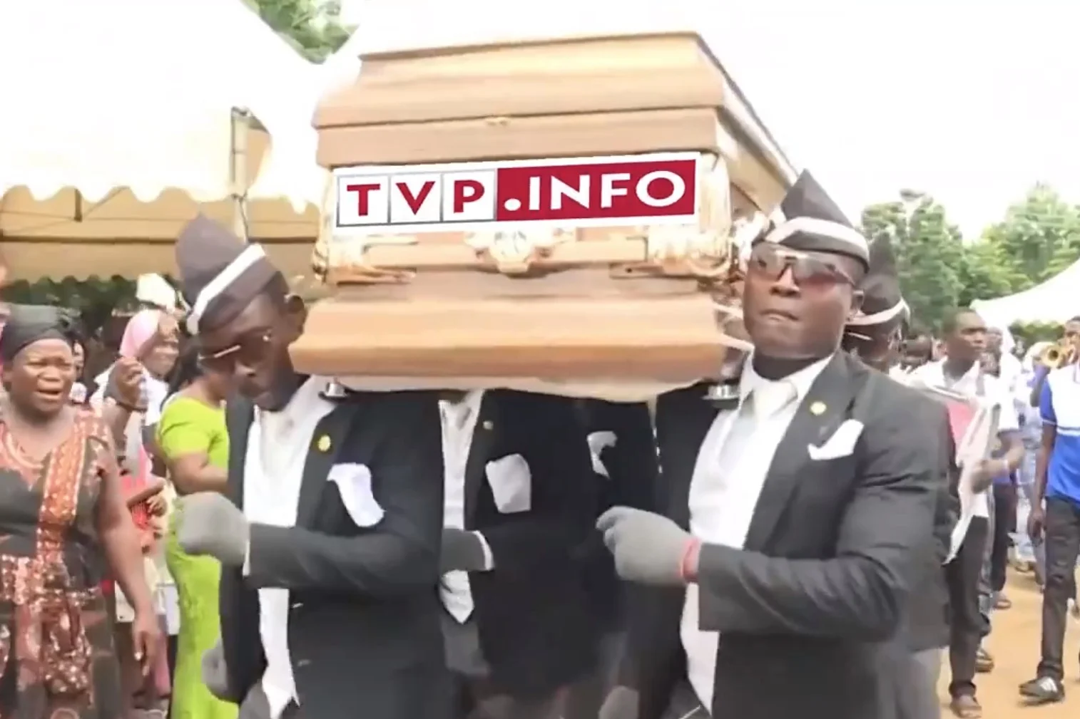 koniec tvp info memy filmiki