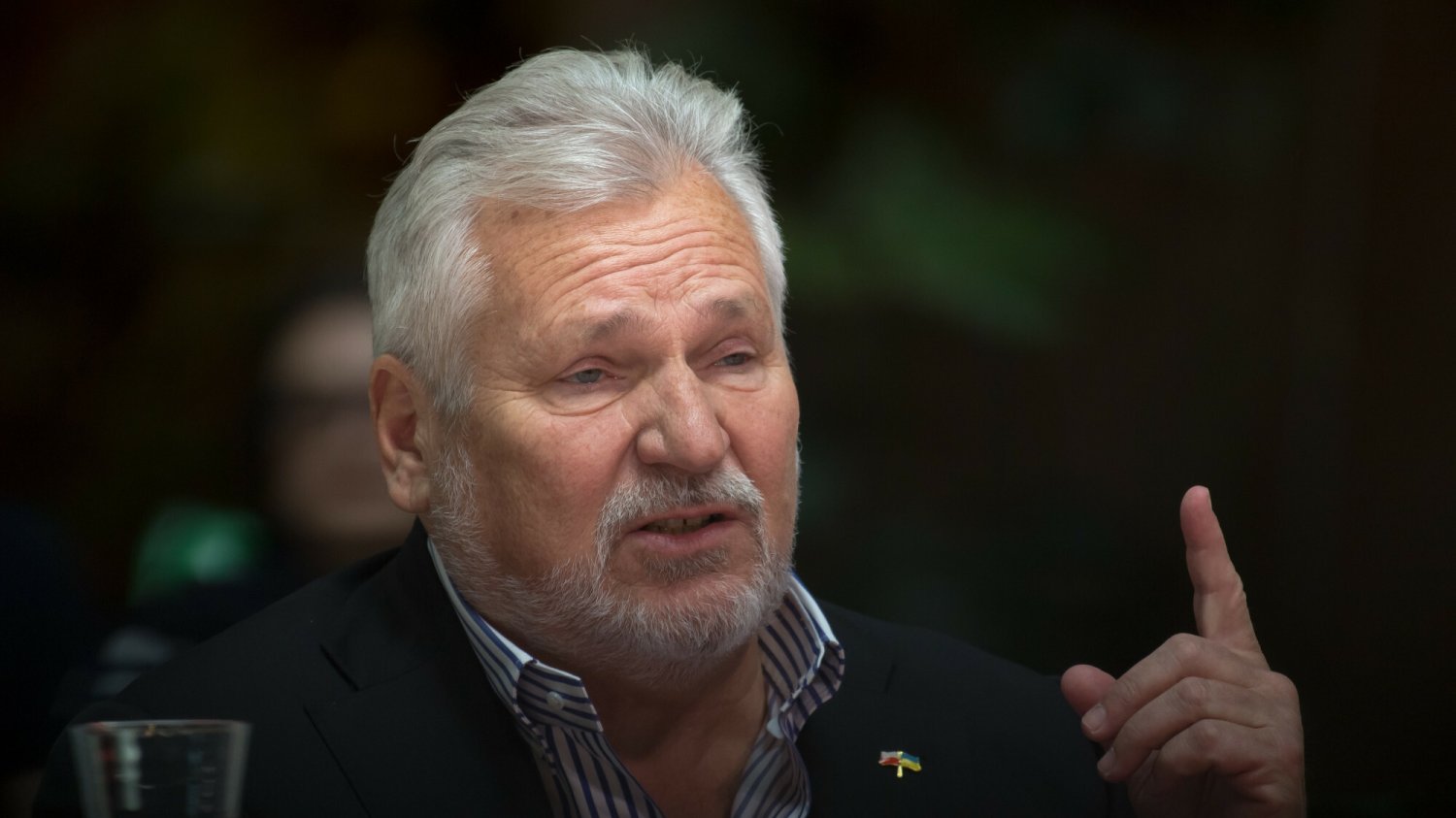 Aleksander Kwaśniewski ostrzega Polaków.