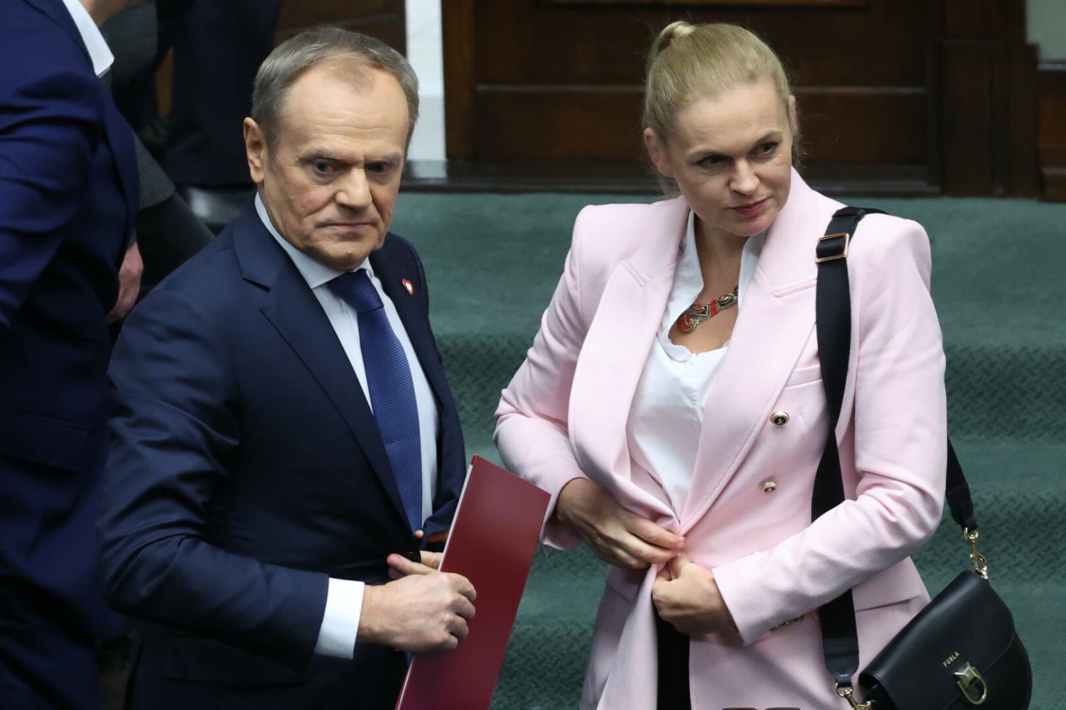 Sztandarowy program PiS idzie do likwidacji. Barbara Nowacka: nie ma pieniędzy na laptopy dla uczniów.