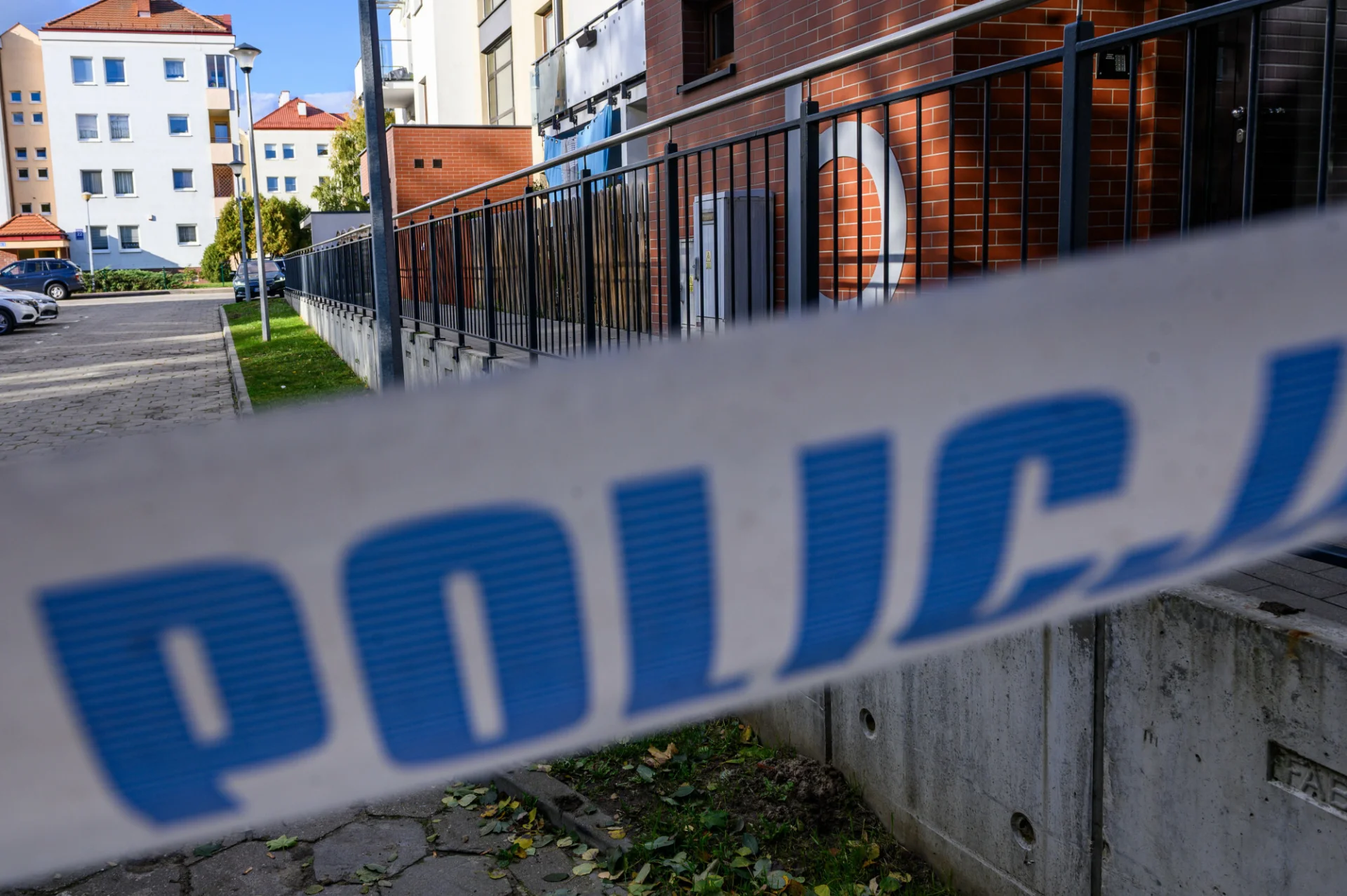 Tragedia w Ciechanowie. Znaleziono ciała małżeństwa. Prawdopodobnie doszło do tzw. samobójstwa rozszerzonego.