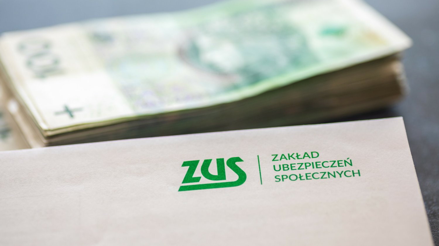 Nowe świadczenie wspierające od ZUS. Do zakładu wpłynęła lawina wniosków.
