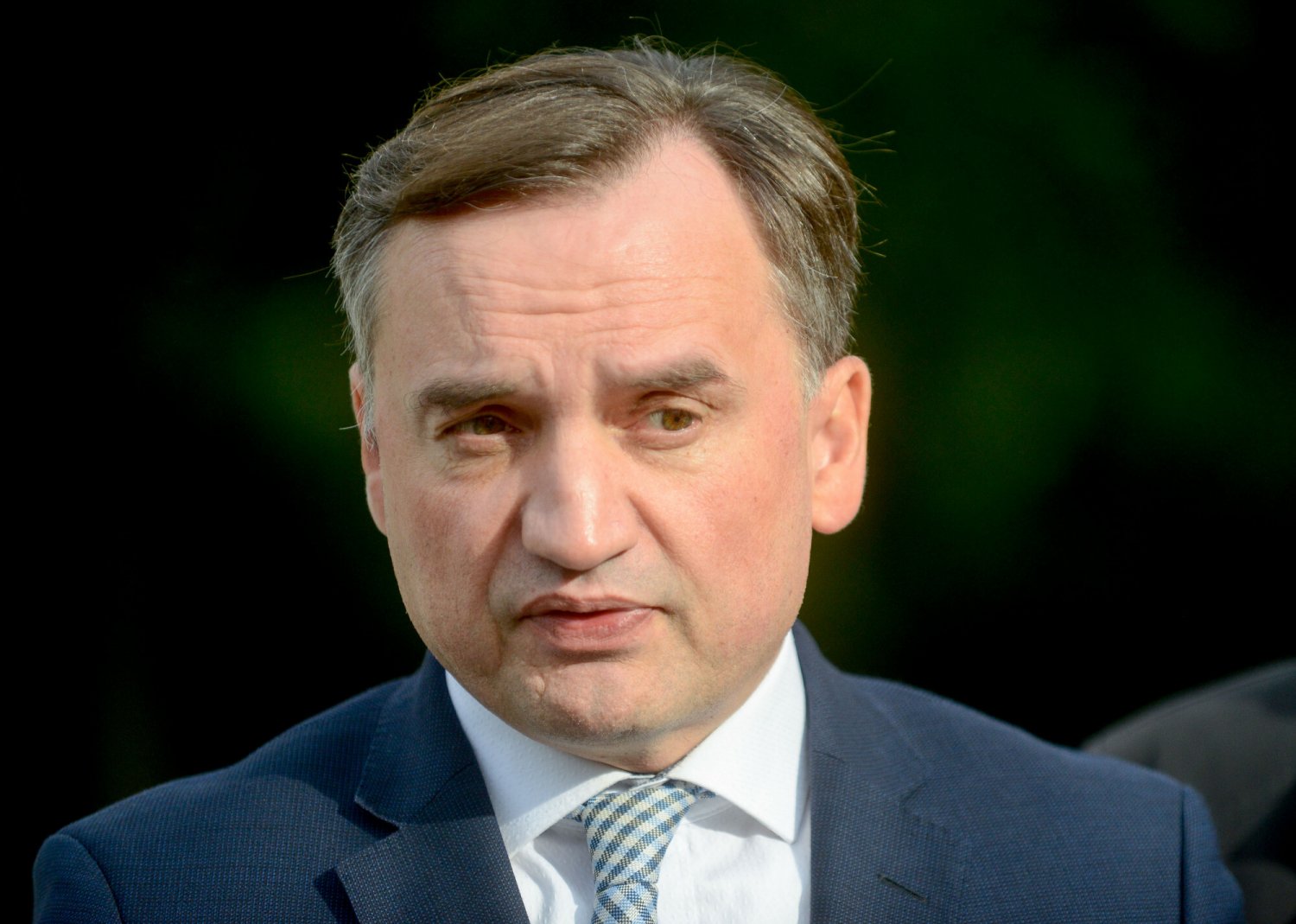 Sytuacja zdrowotna Zbigniewa Ziobry jest naprawdę ciężka. Takie informacje przekazał Patryk Jaki z Suwerennej Polski.