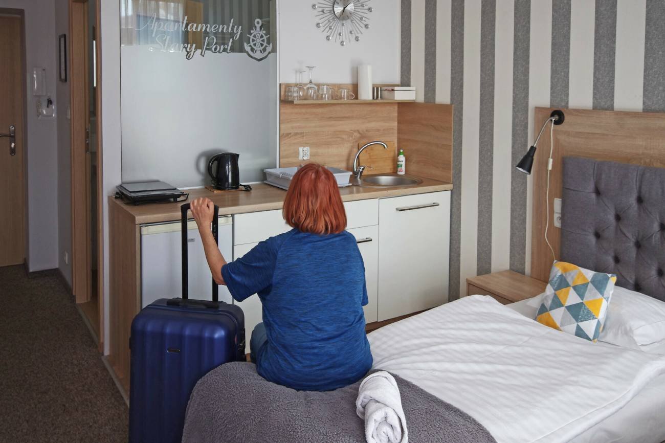 Czego nigdy nie używać w pokoju hotelowym? Ekspertka zdradza