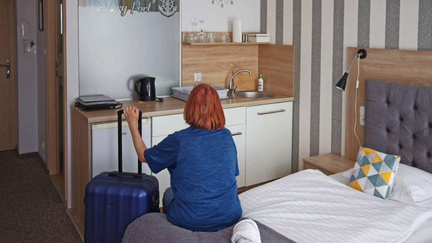 Czego nigdy nie używać w pokoju hotelowym? Ekspertka zdradza