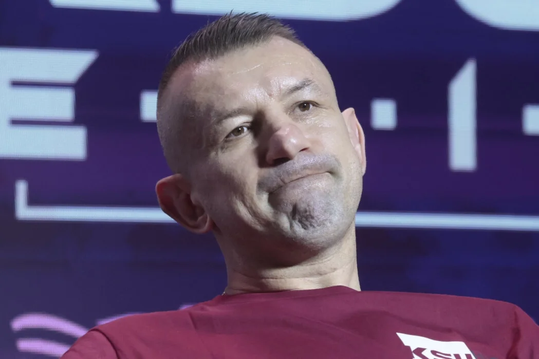Straż Graniczna zabrała głos po skandalu z udziałem Tomasza Adamka na pokładzie samolotu.