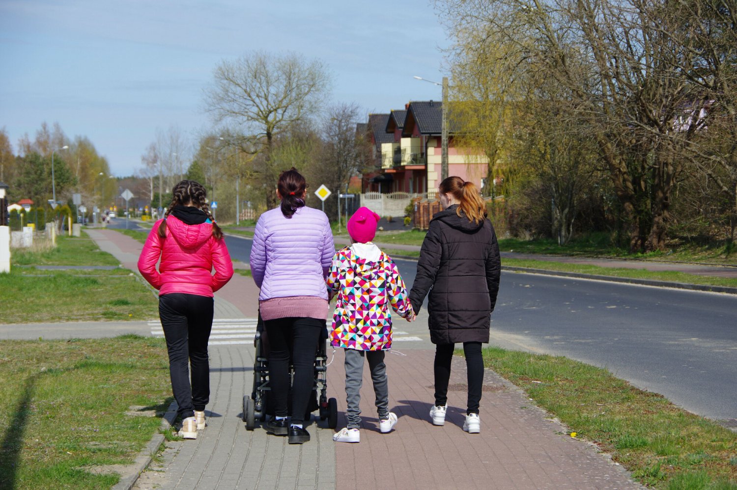 1000 plus rodziny zastępcze rodzinne domy dziecka kiedy dla kogo tysiąc złotych nowe świadczenie