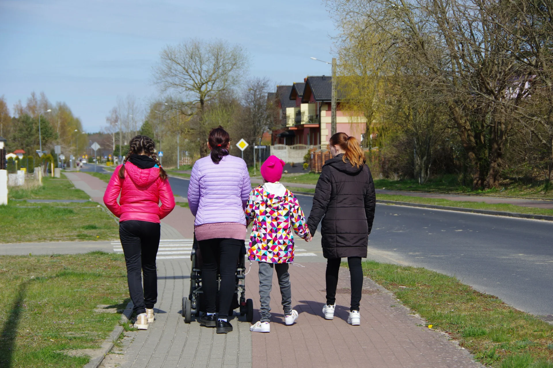 1000 plus rodziny zastępcze rodzinne domy dziecka kiedy dla kogo tysiąc złotych nowe świadczenie