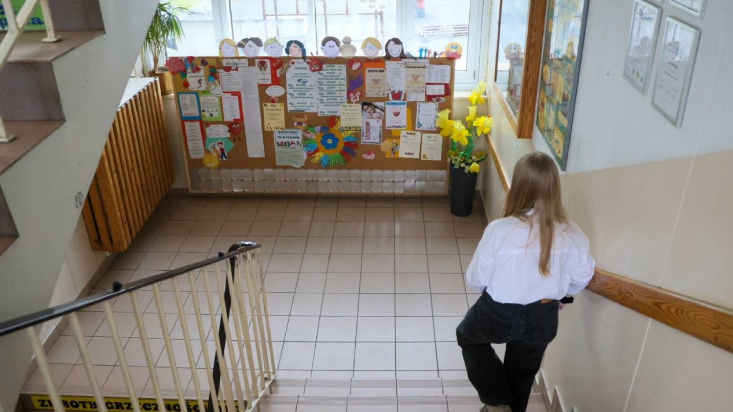 Sochaczew – 13-latka w ciąży.  Ekspertka apeluje, by nie nazywać jej matką